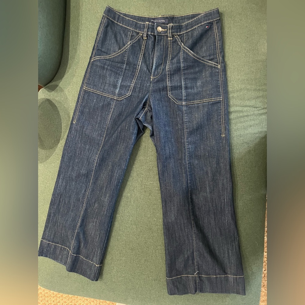 Tommy Hilfiger Cropped Wide Leg Jeans, Size 8, GUC - Picture 5 of 6